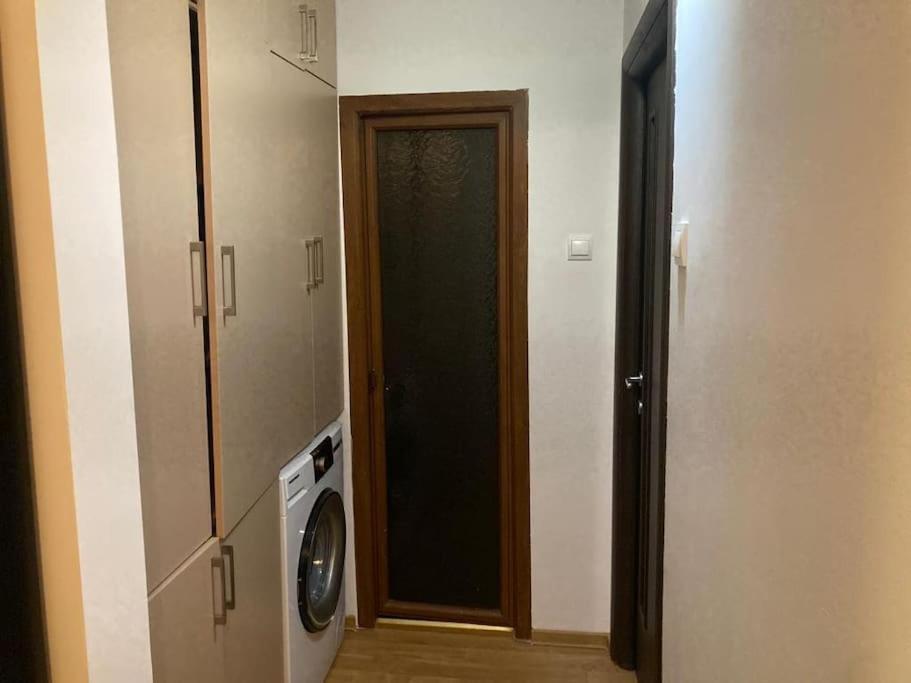 קריובה Apartament 3 Camere De Inchiriat מראה חיצוני תמונה