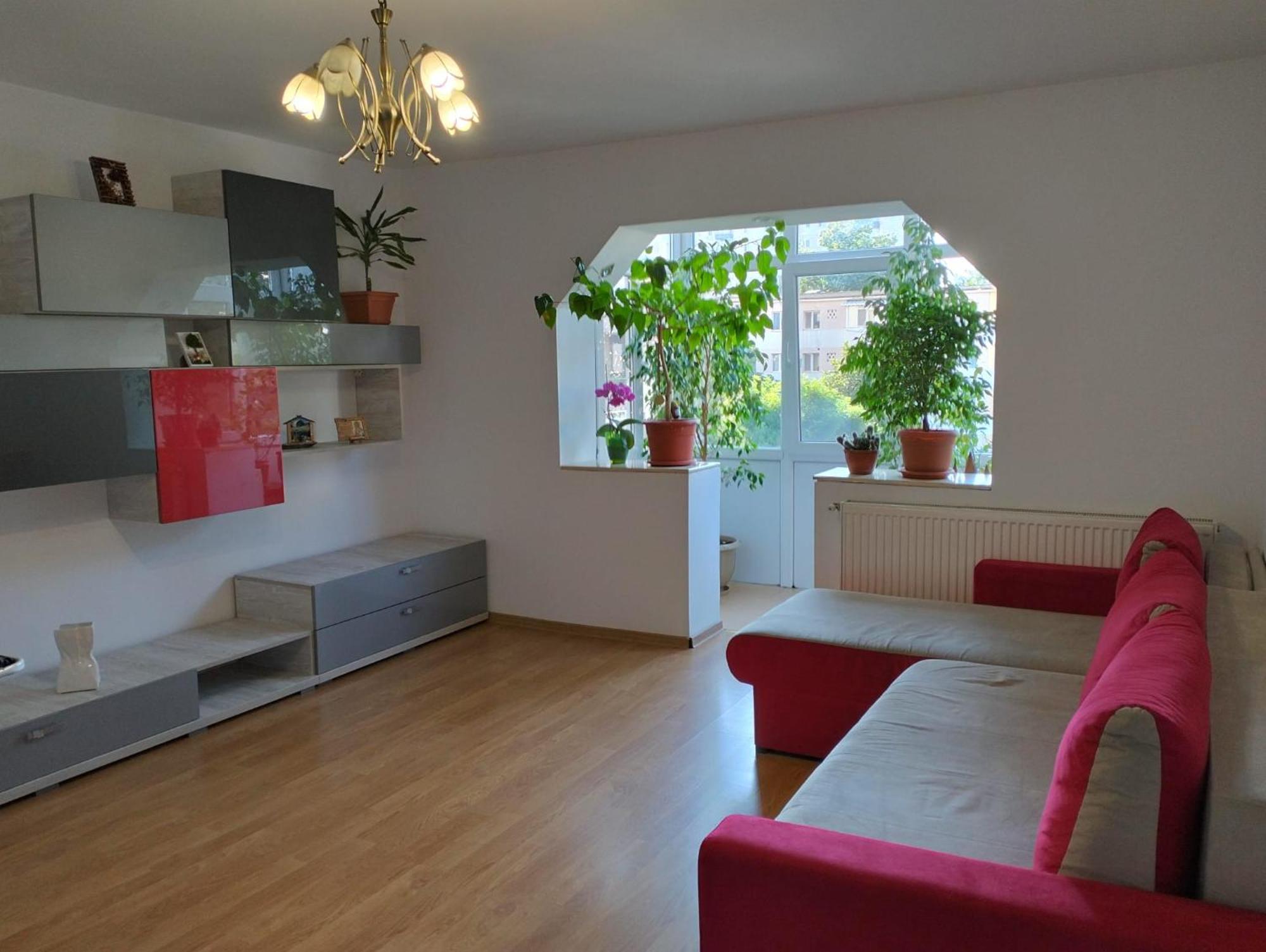 קריובה Apartament 3 Camere De Inchiriat מראה חיצוני תמונה